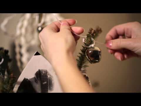 3 Must-Try Decorations for a Cheap Tabletop Christmas Tree
